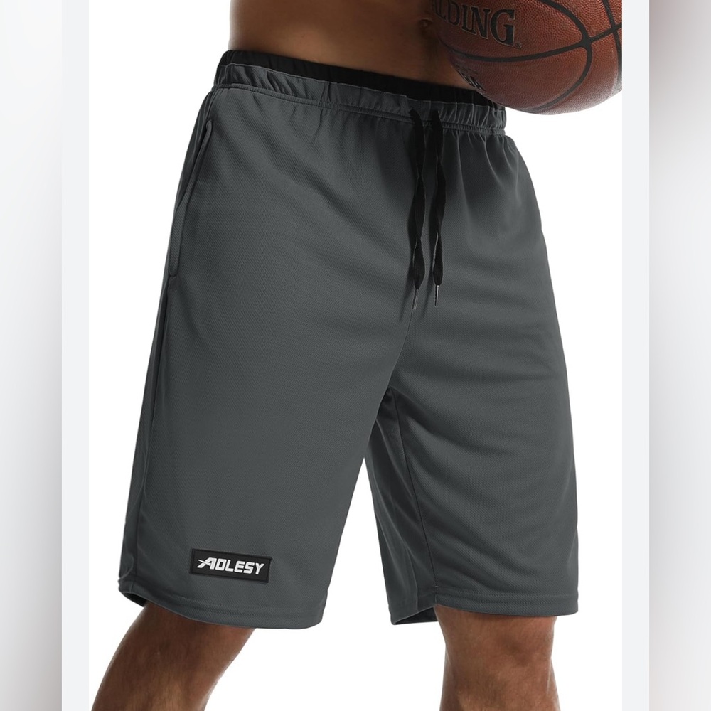 NWT men’s 10” athletic basketball shorts with pockets